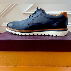 Johnston & Murphy size 11 Men’s Blue Suede Dress Shoe